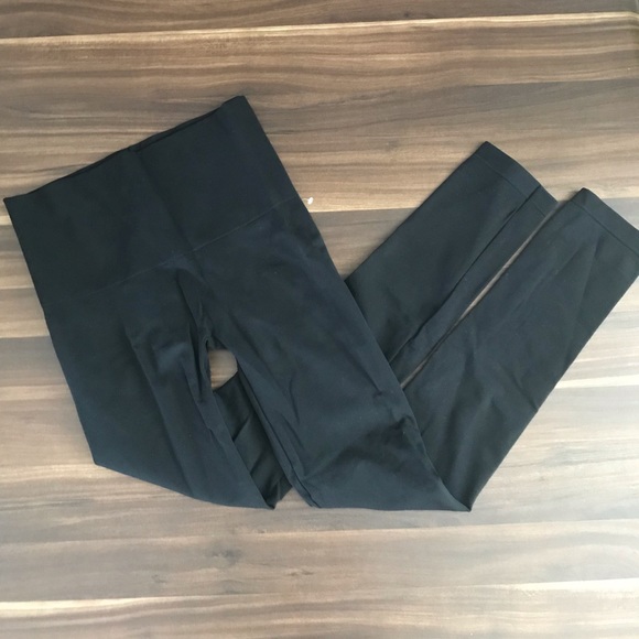 New Spanx Takes Off Shaping Leggings Black - Picture 4 of 4